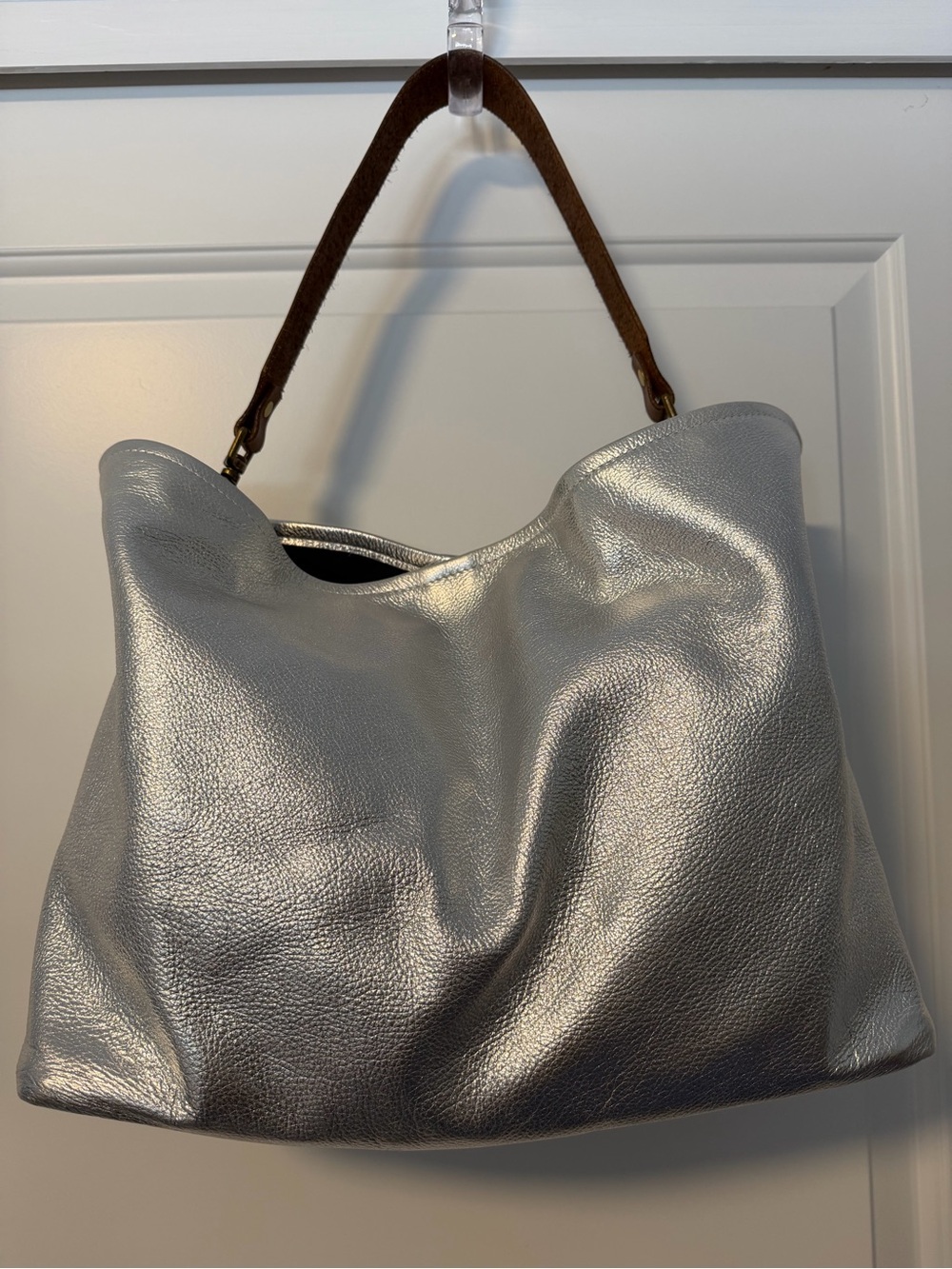 Parker Thatch: Medium Jane - Slouch Bag - Leather Silver EUC!
